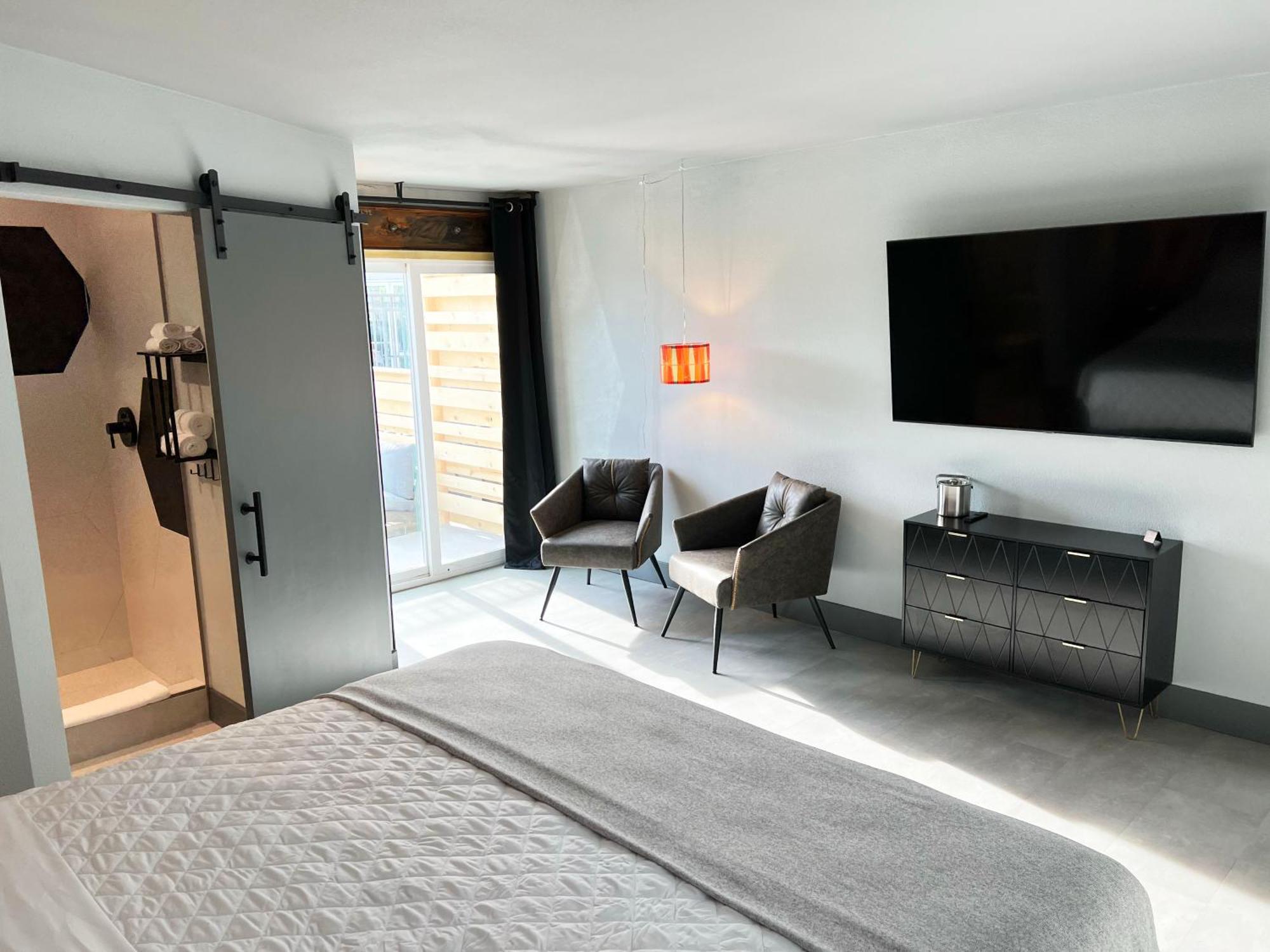 Bent Inn - Lgbtq Hotel Лас-Вегас Экстерьер фото